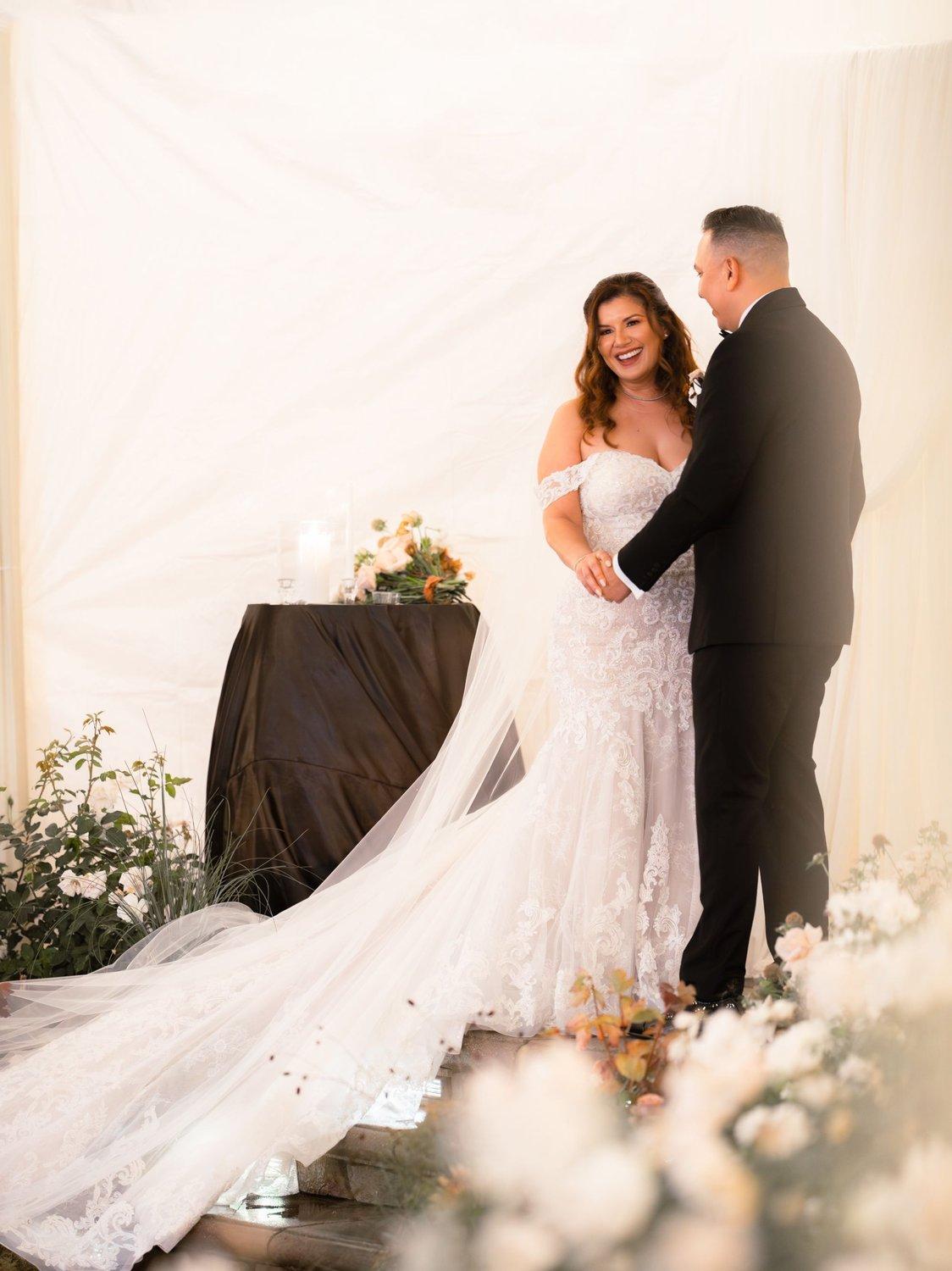 carousel-hero-element image-1