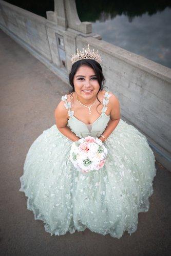 mobile - carousel-hero-element image-2