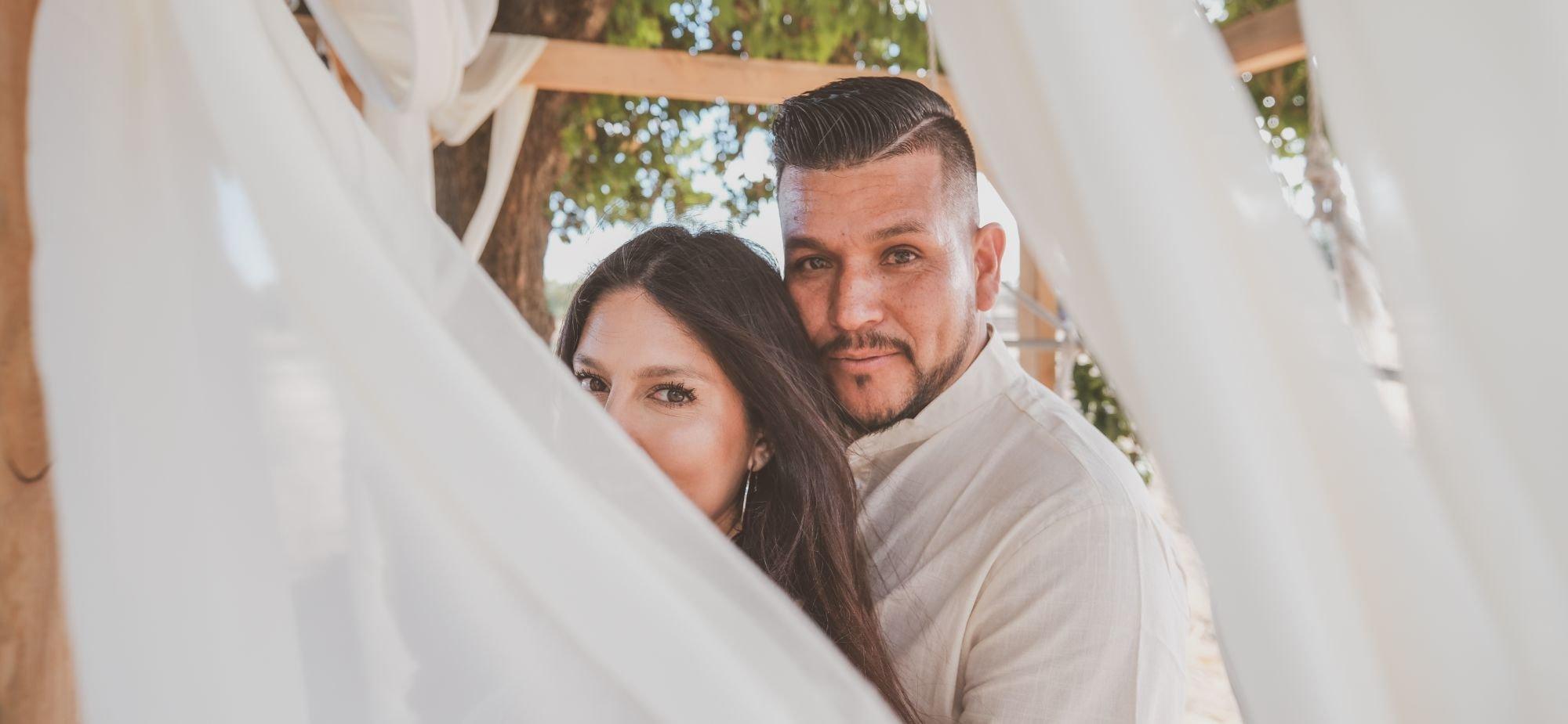 carousel-hero-element image-0