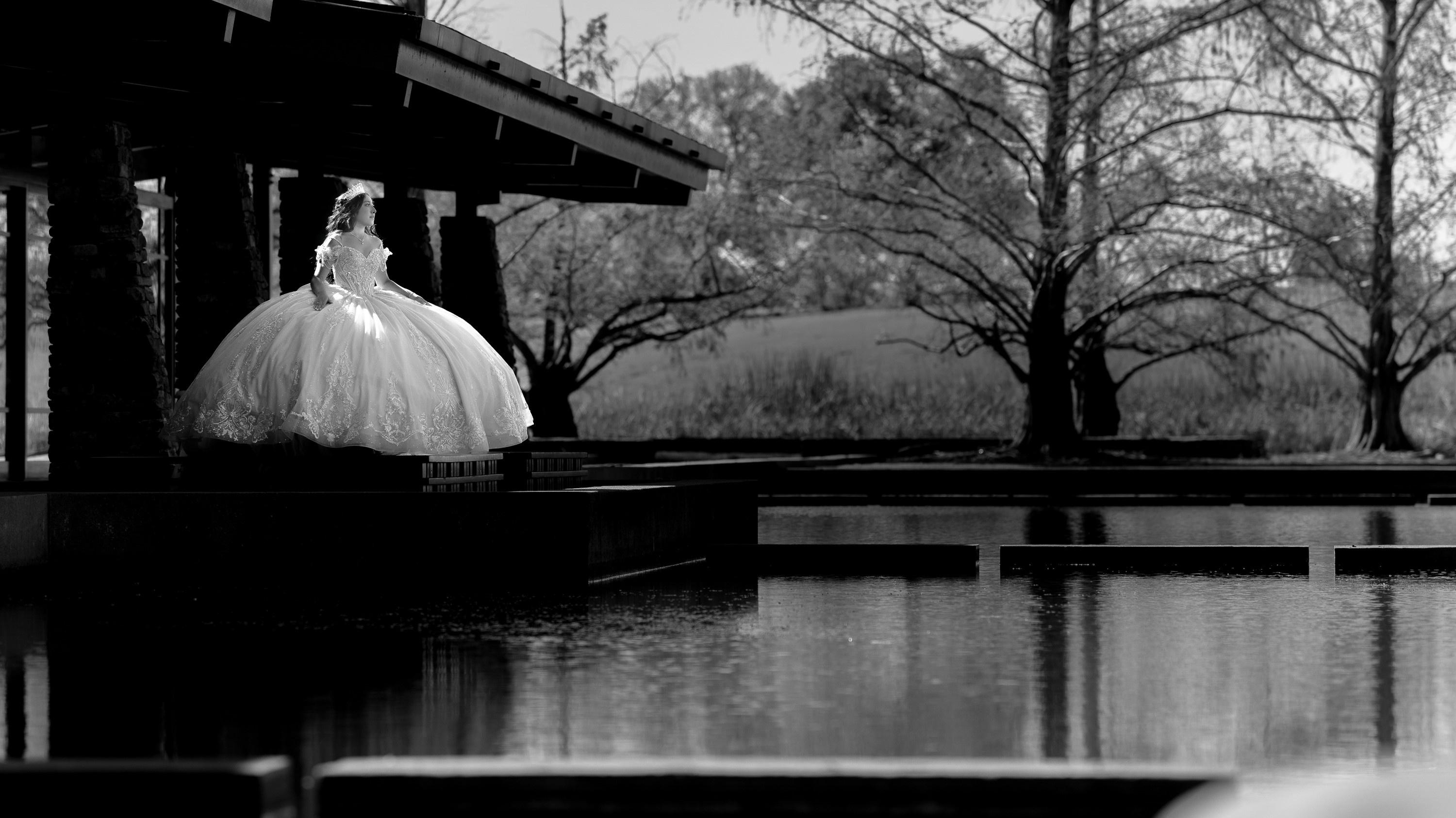 carousel-hero-element image-1